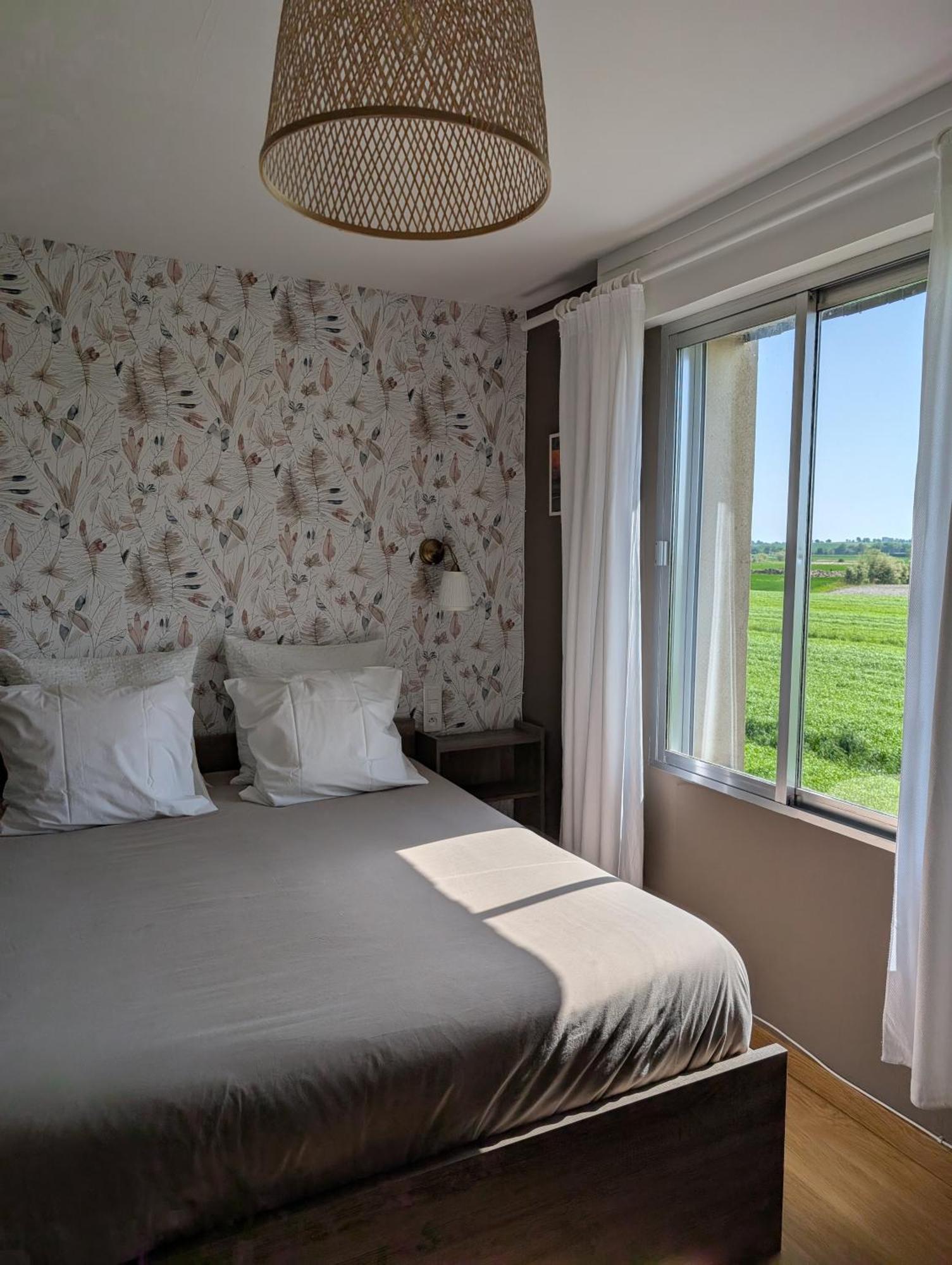 Bed and Breakfast A L Ombre Du Mont Saint Michel Huisnes-sur-Mer Exterior foto